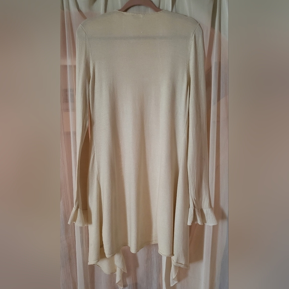 Ivory Ruffle-Trimed Cardigan - L - Picture 3 of 4